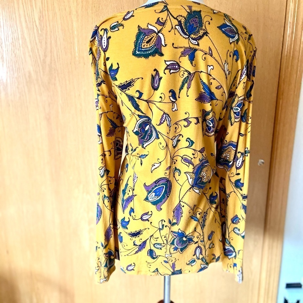 EUC-Westport Floral V-Neck Blouse - Picture 5 of 10
